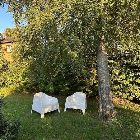 Vaikne, Hubane Ja Privaatne Korter Linna Suedames! Kuressaare Exterior photo
