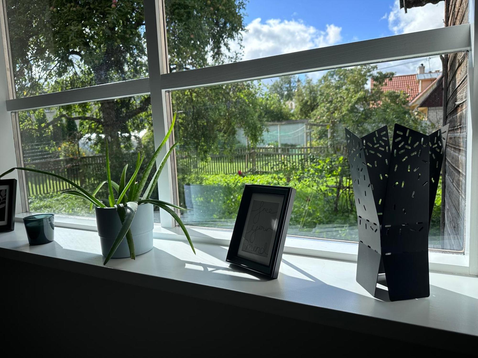 Apartment Vaikne, Hubane Ja Privaatne Korter Linna Suedames! Kuressaare