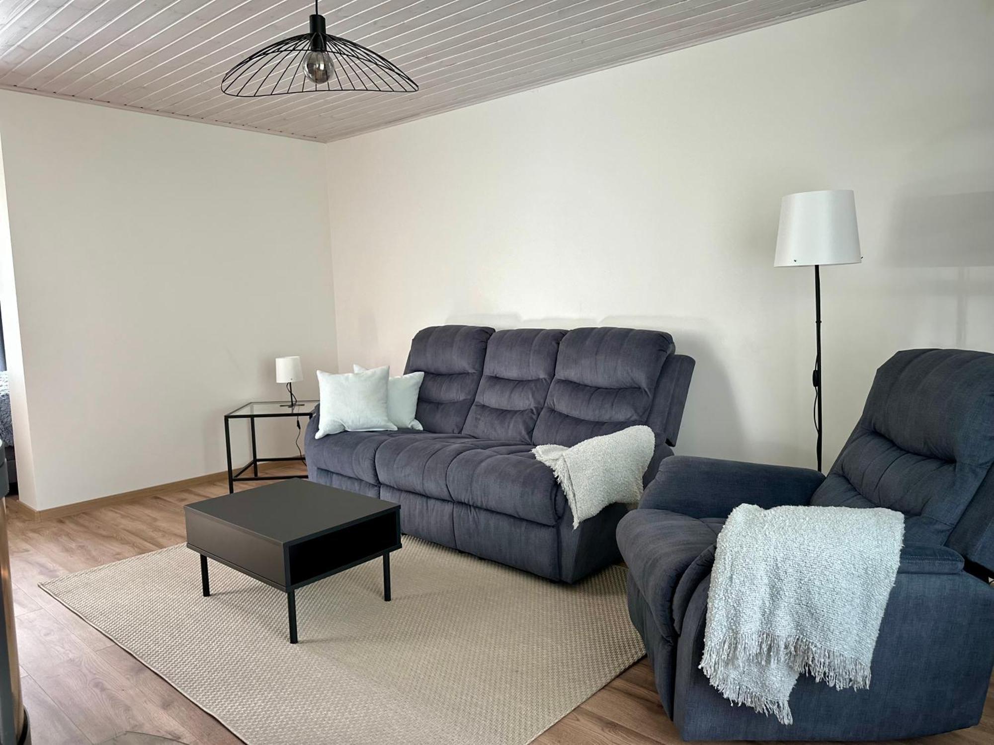Apartment Vaikne, Hubane Ja Privaatne Korter Linna Suedames! *